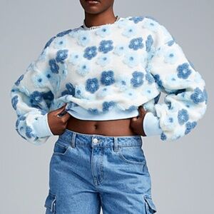 Maison de syndrome x Dress mafia white & blue 3D flowers brushed sweatshirt NWT